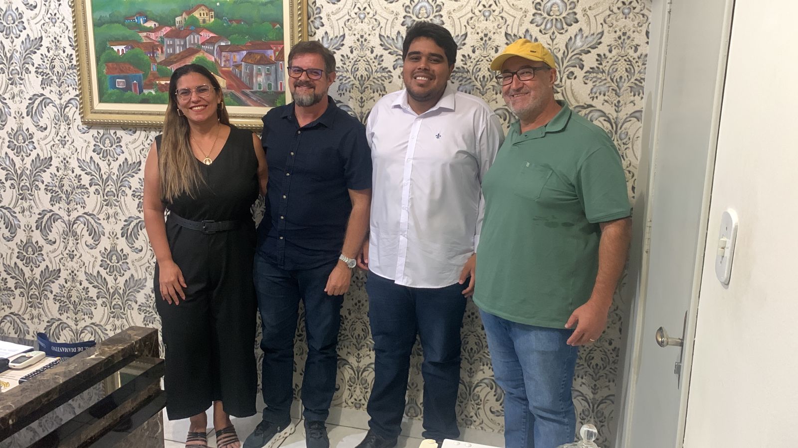 Presidência da câmara recebe visita de nova diretoria da ACID e CDL