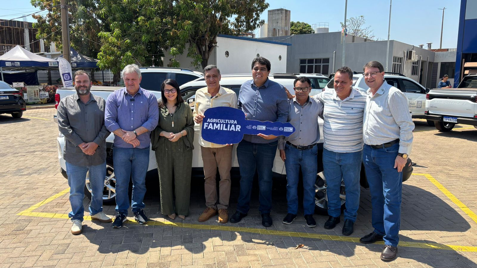 Ranielli Lima acompanha entrega de veículo para agricultura familiar